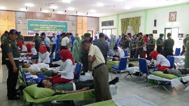 Persit-Donor-darah-660x371.jpg