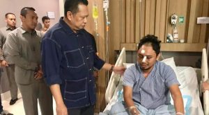 017053100_1526377014-Ketua_DPR_Jenguk_Bripka_Iwan