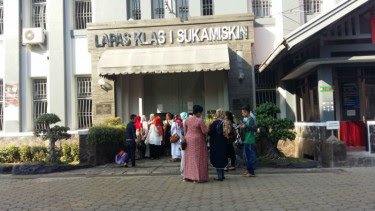 577c66ab7490e-lapas-kelas-1-sukamiskin-bandung-jawa-barat_375_211.jpg