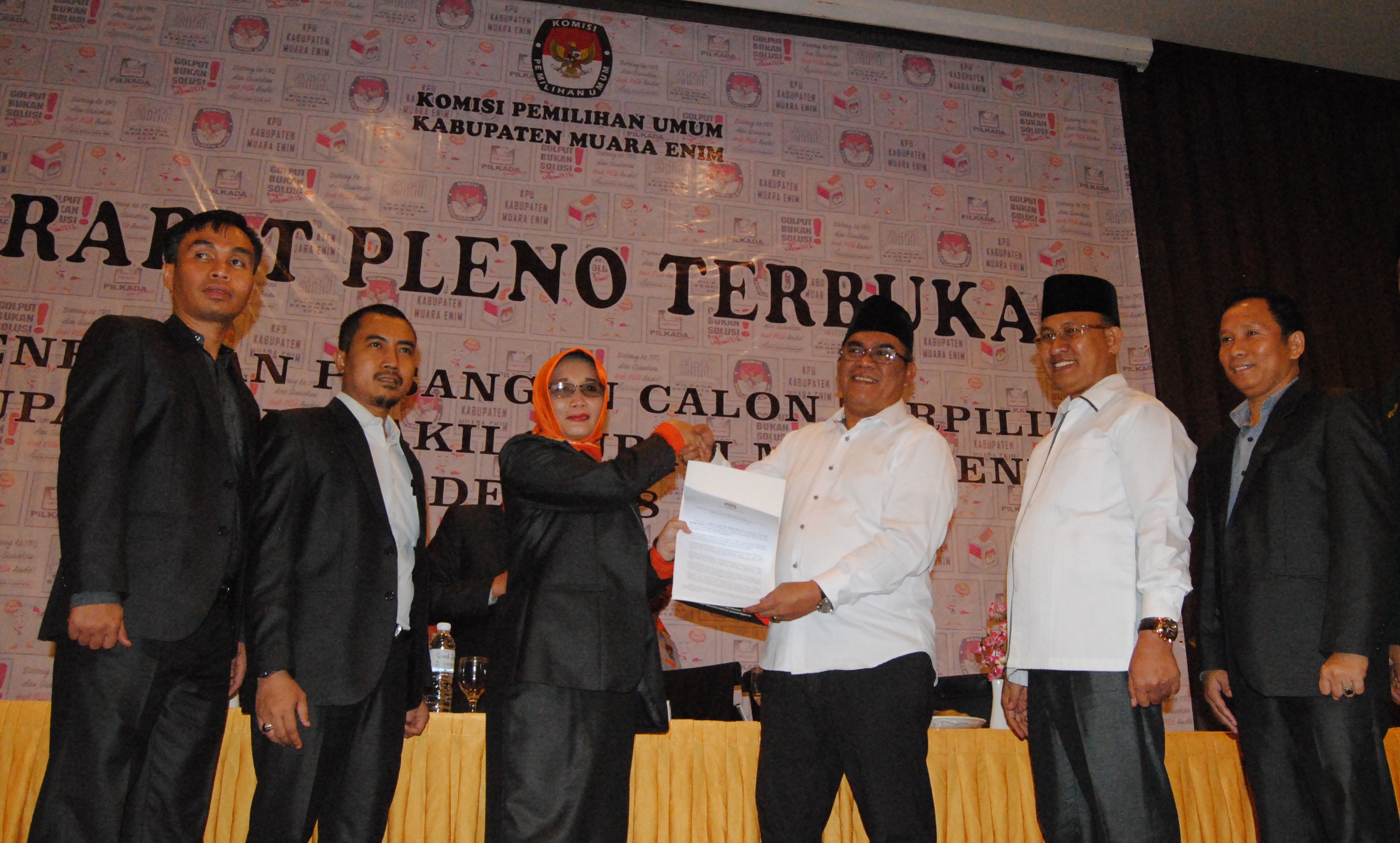 KPU Muara Enim Tetapkan Ir H Ahmad Yani MM – H Juarsah SH Bupati dan Wakil Bupati Muara Enim Terpilih