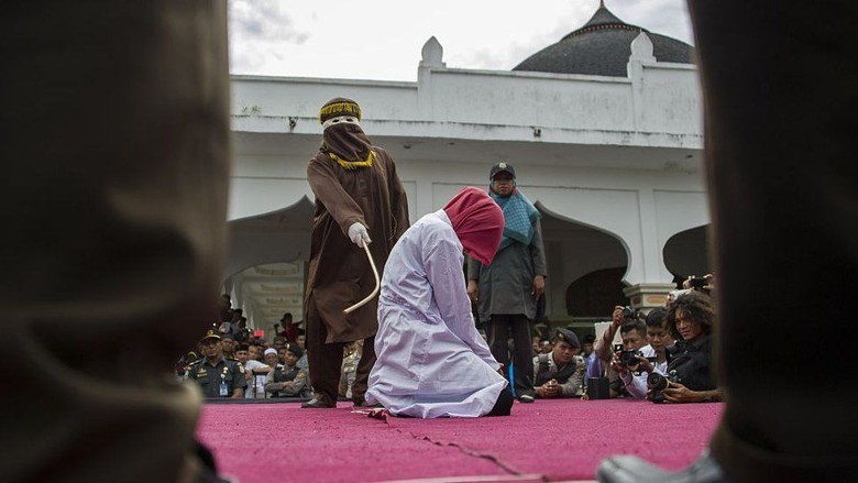 Hukum cambuk