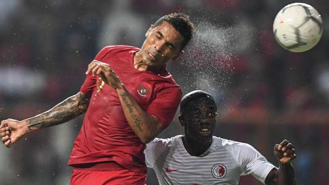 5bc5e35142b24-pertandingan-uji-coba-internasional-antara-timnas-indonesia-kontra-hongkong_665_374
