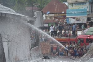 kebakaran-di-pasar-sungai-lilin-3-bangunan-ludes-terbakar-muba393tm1543407622