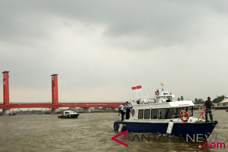 penyerahan-bantuan-bus-air-dari-kemenhub-1.jpg
