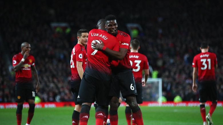 Paul Pogba bikin dua gol saat Manchester United mengandaskan Bournemouth 4-1