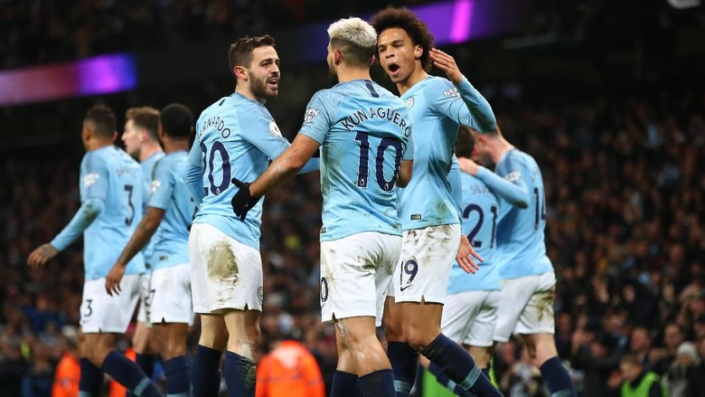 Manchester City menang 2-1 atas Liverpool.