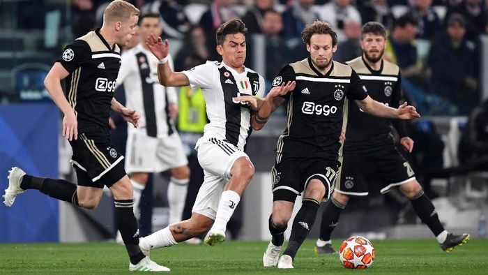 Ajax Amsterdam menang 2-1 atas Juventus