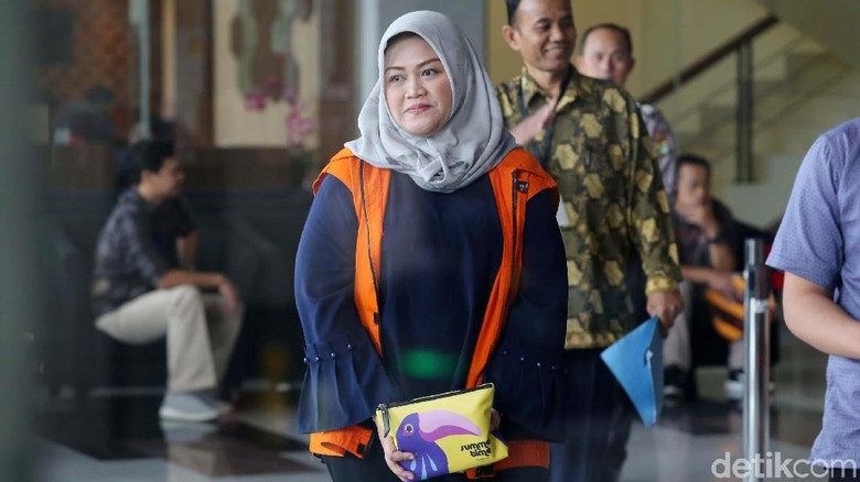 Bupati Bekasi nonaktif Neneng Hassanah Yasin