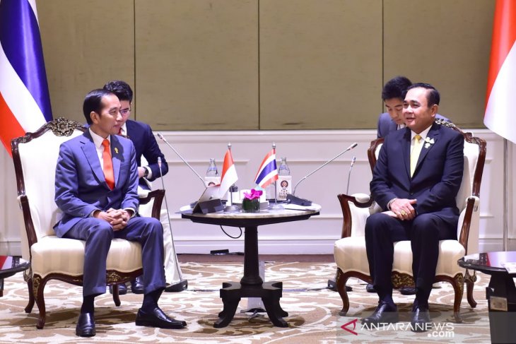 thai1.jpeg