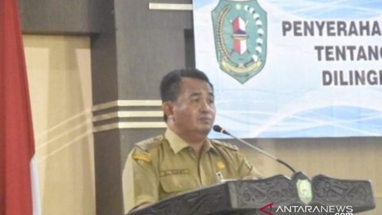 Bupati Bengkayang Suryadman Gidot
