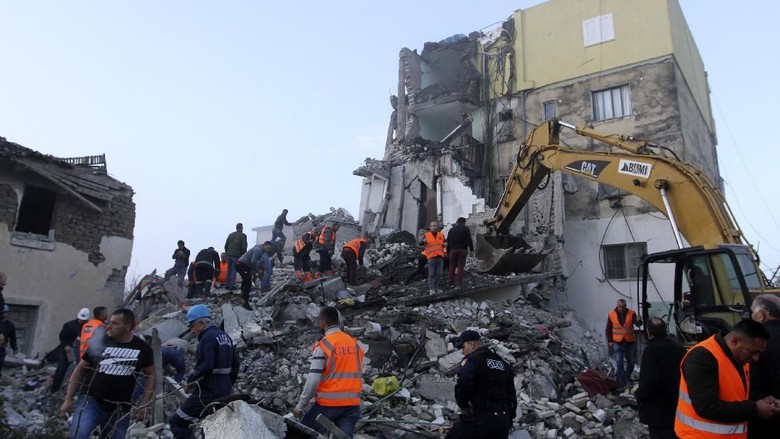 Gempa di Albania