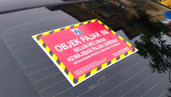 Pajak Mobil Mewah