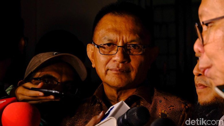 Sekjen Golkar Lodewijk Freidrich