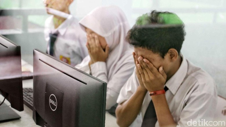 Siswa belajar
