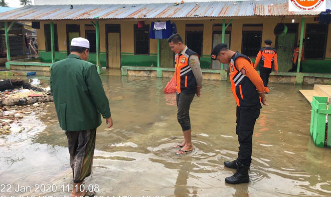 Banjir di Sekolah