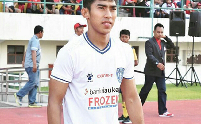 Firman_Septian_Resmi_Kembali_Bermain_untuk_PSPS_Riau-650x400