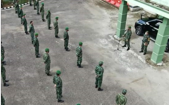 Jam Komandan