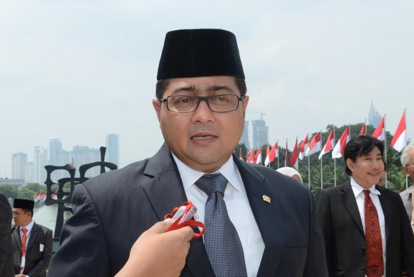 ketua-komisi-x-dpr-teuku-riefky-harsya-_160819105956-656