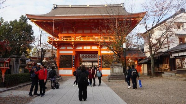 yasaka Shirine