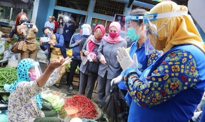 Bagi-bagi MAsker
