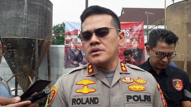 85695-kapolres-bogor-akbp-roland-ronaldy