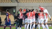 Pemain Bilbao merayakan kemenangan