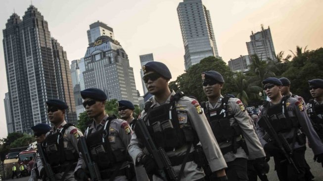 Polisi berjaga