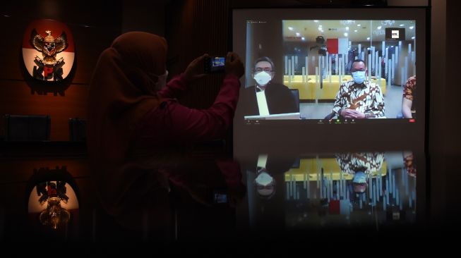 Sidang kasus Suap dan gratifikasi penanganan perkara di MA.