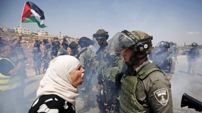 64586-potret-ibu-berhadapan-dengan-militer-israel-terkiniid