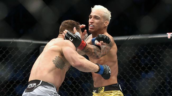 Charles Oliveira