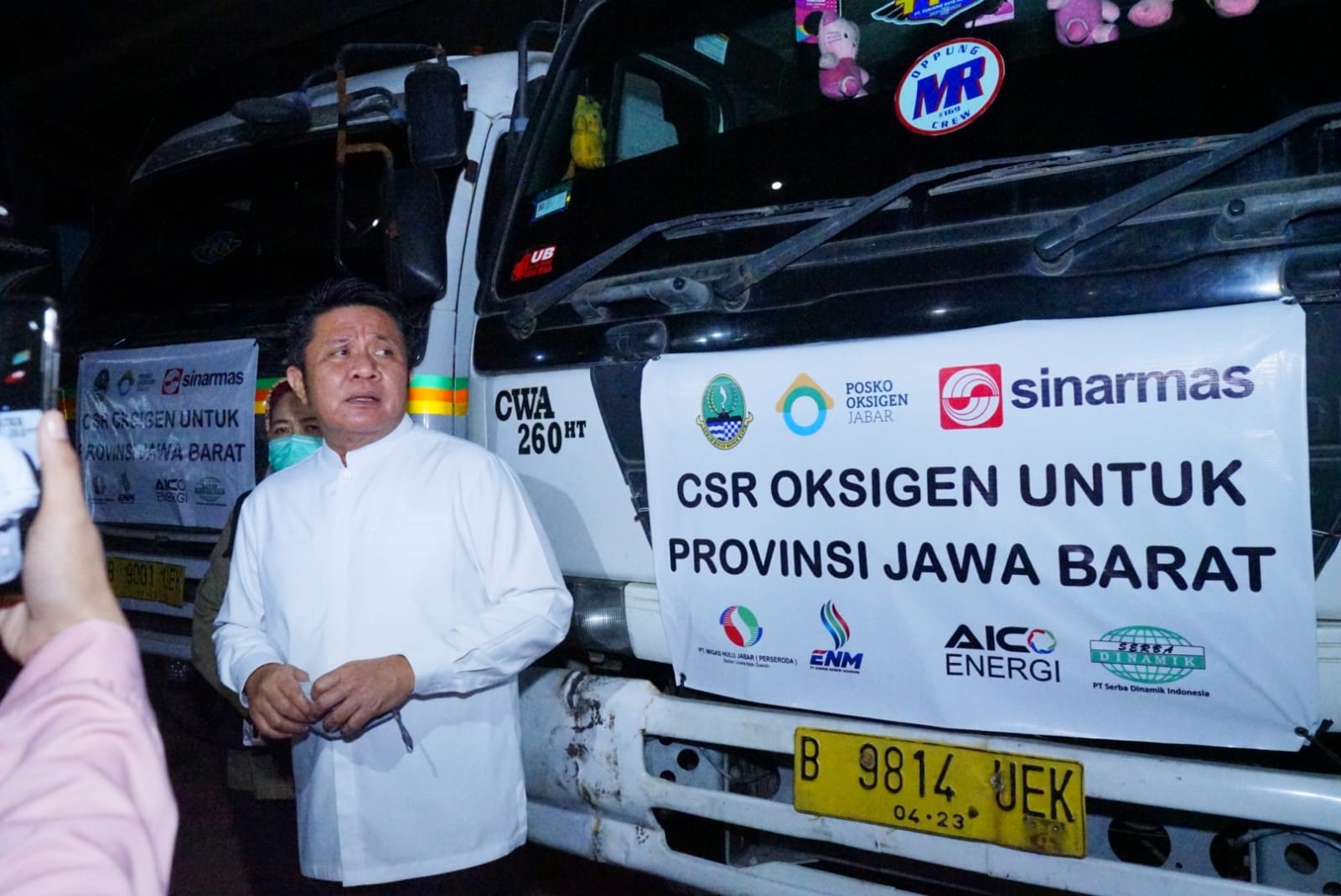 IMG_20210725_115408_007.JPG Herman Deru saat berada di Pelabuhan Boom Baru, Sabtu (24/7/21) malam.