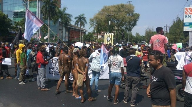 Ilustrasi aksi Aliansi Mahasiswa Papua (AMP) cabang Semarang