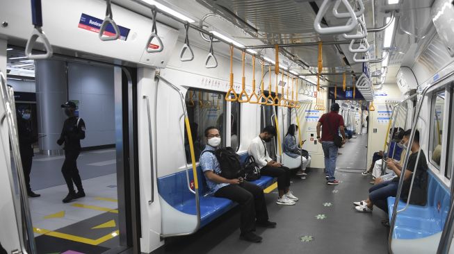 48721-pembatasan-jam-operasional-mrt