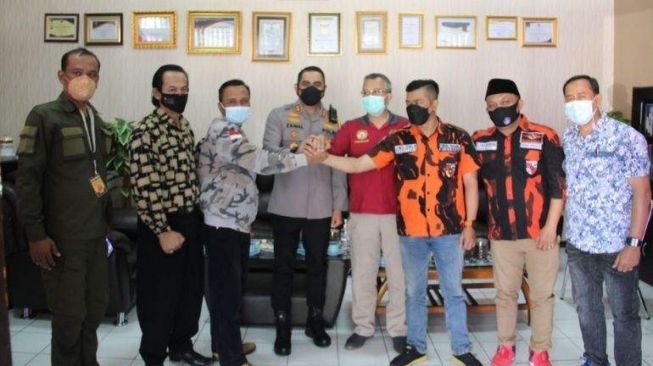 Kapolres Sukabumi Kota menginisiasi pertemuan antara pimpinan Pemuda Pancasila dan BPPKB