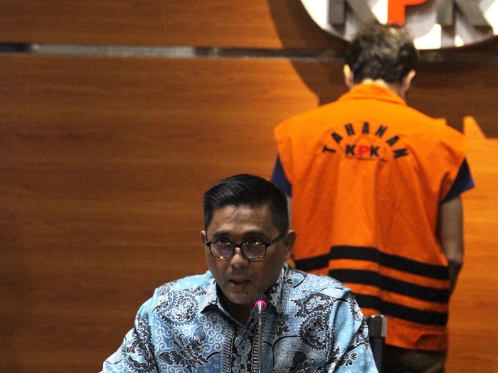 kpk-tahan-samin-tan-2_43