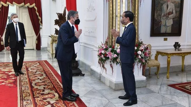 22879-blinken-jokowi