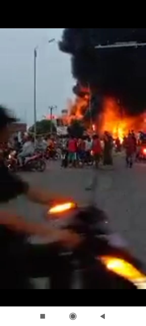 Terbakar