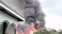 Terbakar