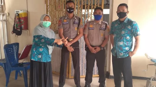 Seragam Satpam yang mirip Polisi