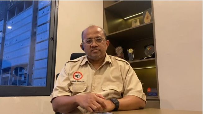 50386-ketua-terpilih-pb-idi-dr-moh-adib-khumaidi-spot