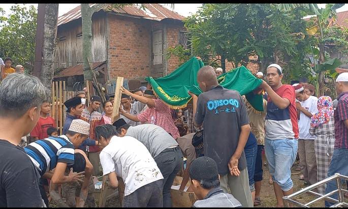 Kubur2