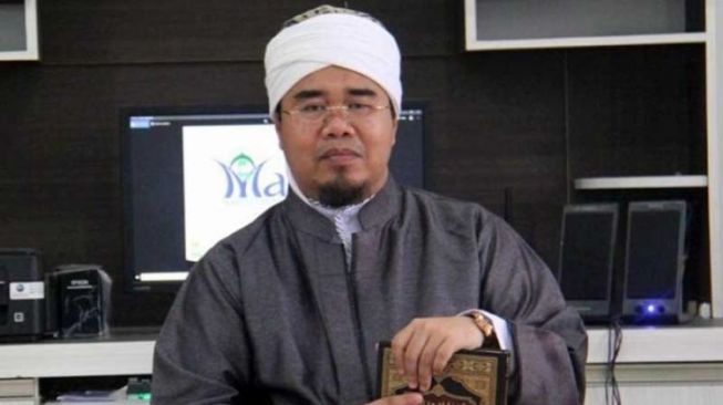 31398-ketua-mui-sumbar-gusrizal-gazahar