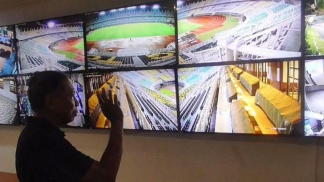 Tinjau Stadion Gelora Bung Tomo