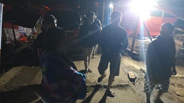 warga-di-pengungsian-korban-gempa-cianjur_169