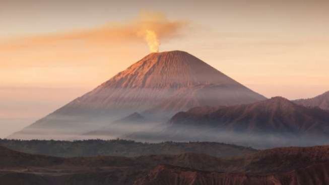 1-gung-semeru-suaracom