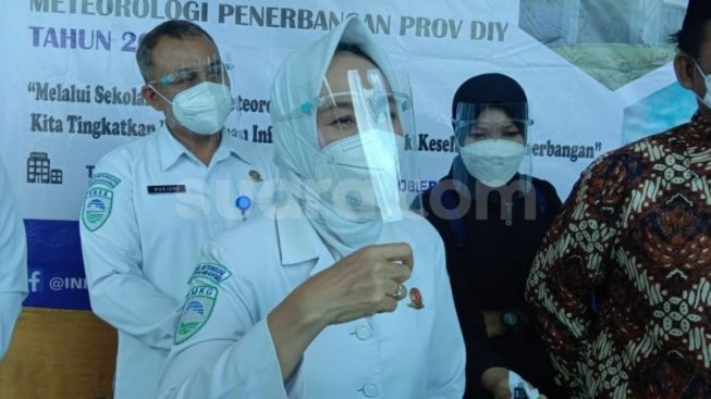 1-kepala-bmkg-dwikorita-karnawati-menyampaikan-fenomena-la-nina-di-yogyakarta-jumat-22102021-kontributor-suarajogjaidputu (1)