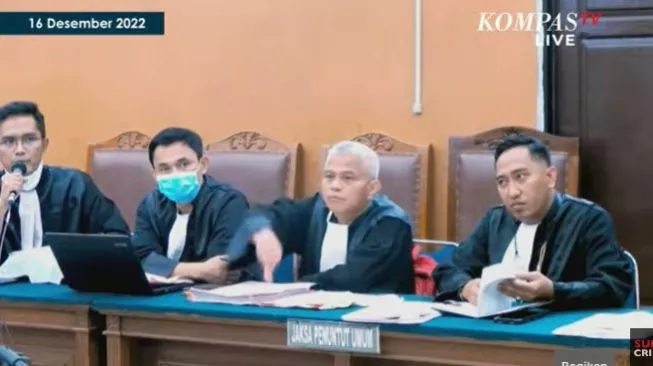 51202-jaksa-vs-pengacara-ribut-di-sidang-obstruction-of-justrice