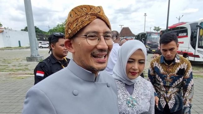 73458-sandiaga-uno