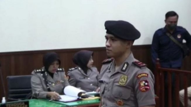 1-richard-eliezer-dihukum-dengan-demosi-dok-humas-polri