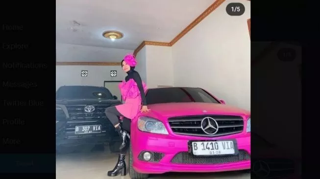 Flexing istri pegawai setneg